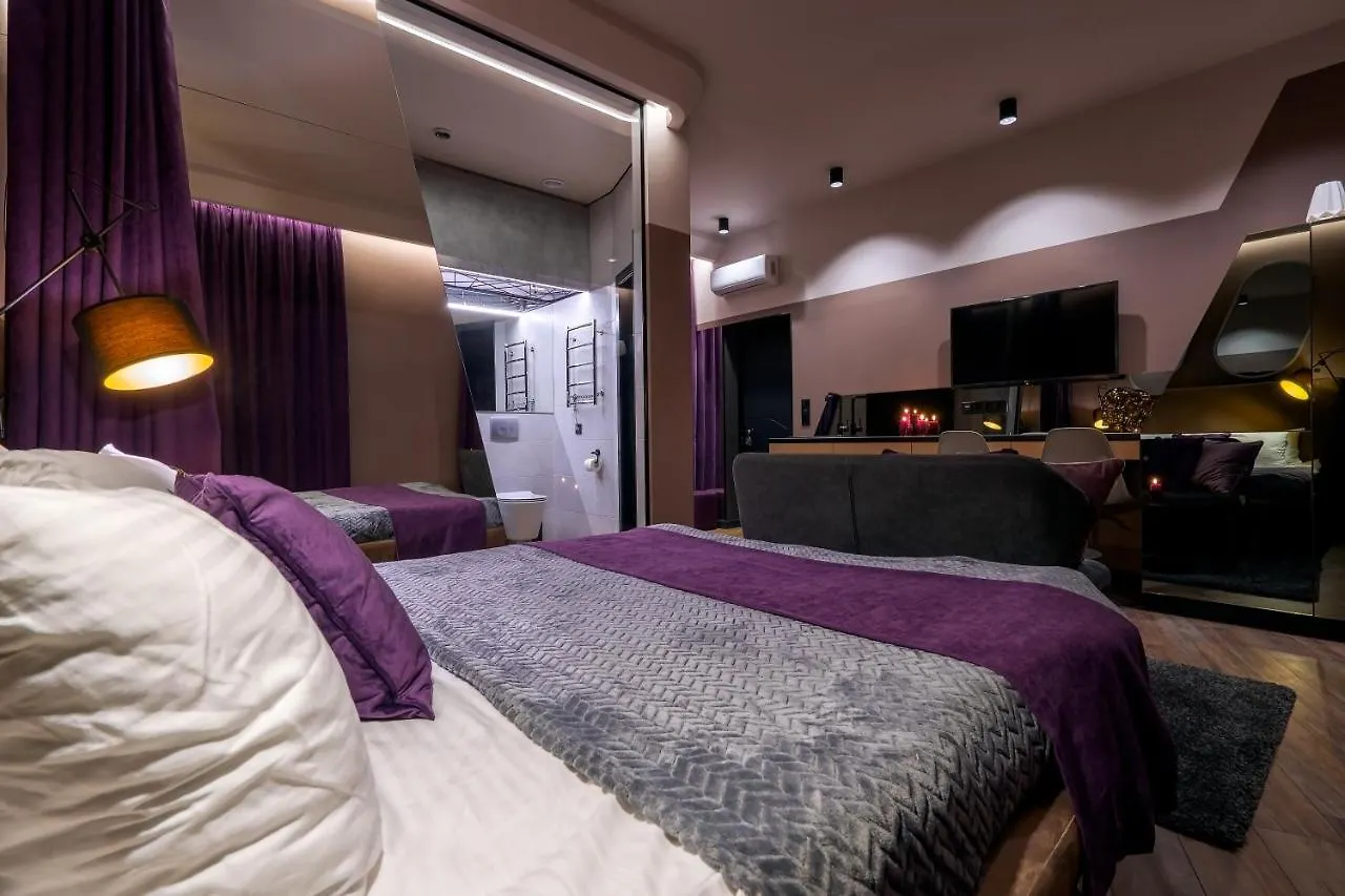 Luxury Upscale Apartments On 18 M Zhitomirska Kyiv
