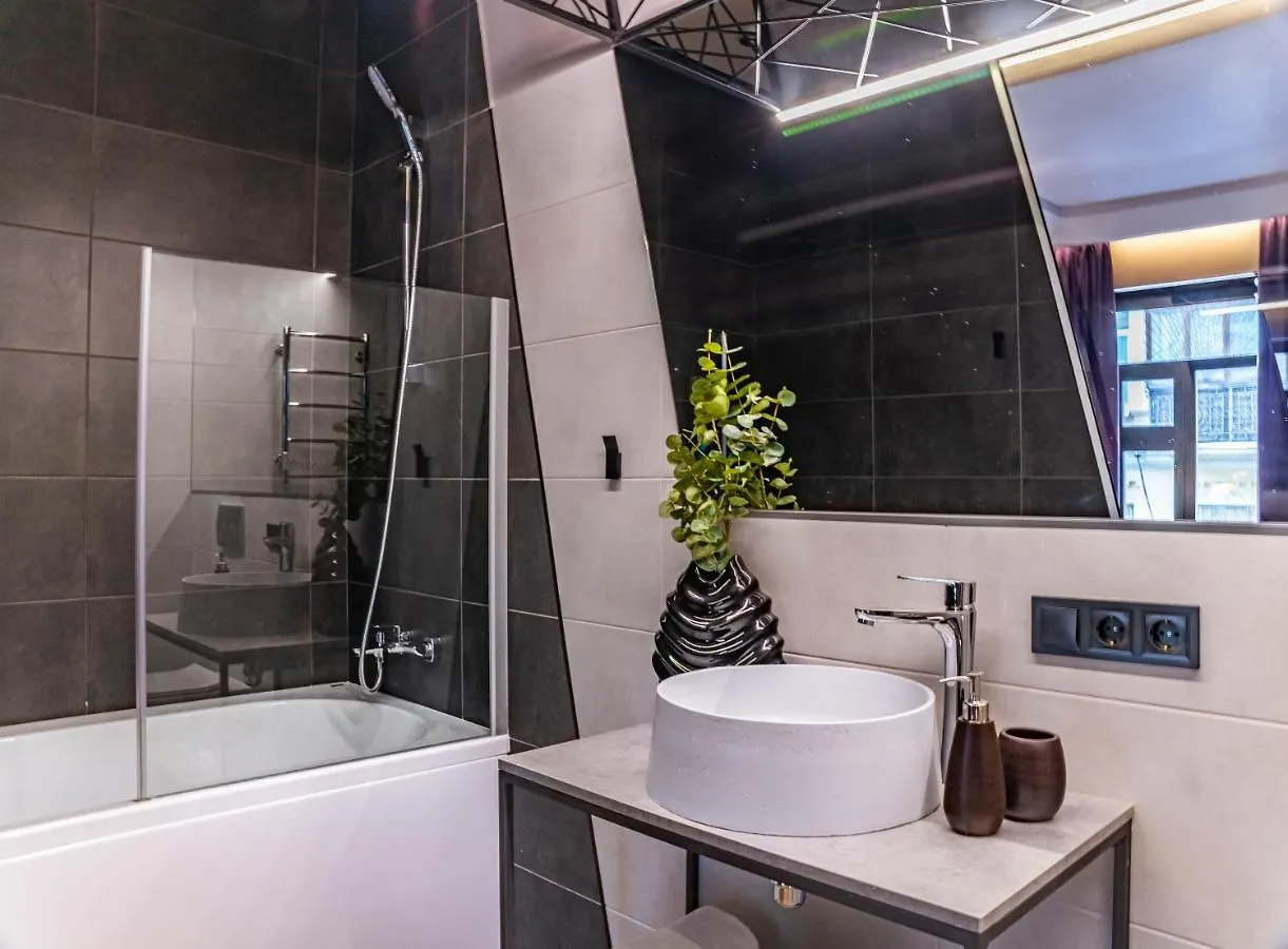 Luxury Upscale Apartments On 18 M Zhitomirska Kyiv