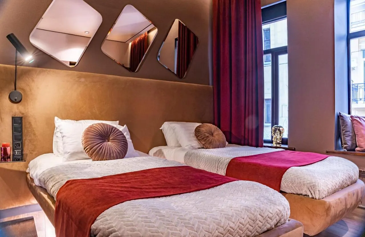 Luxury Upscale Apartments On 18 M Zhitomirska Kyiv Ukraine