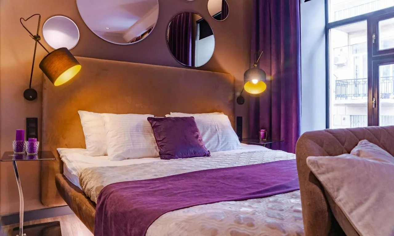 Luxury Upscale Apartments On 18 M Zhitomirska Kyiv Ukraine