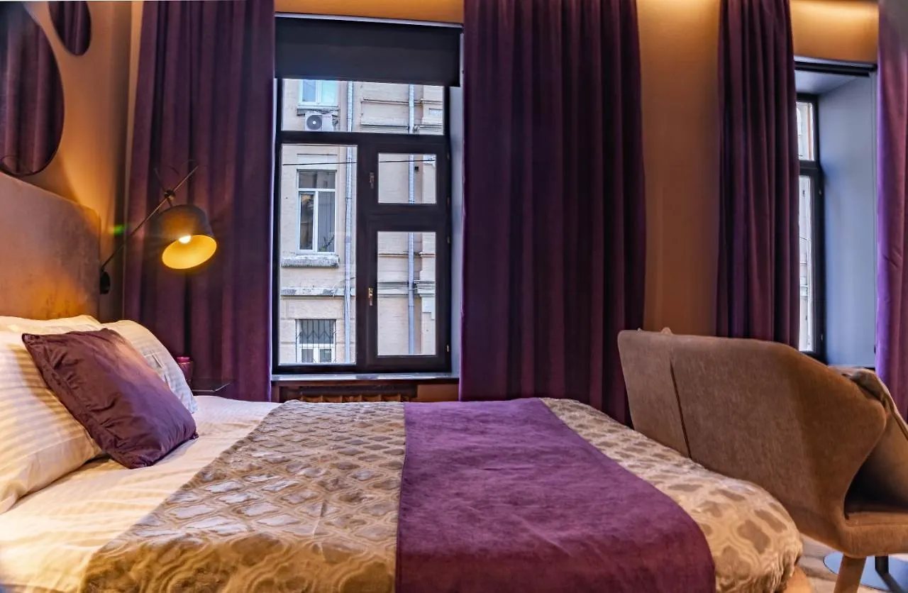 Luxury Upscale Apartments On 18 M Zhitomirska Kyiv